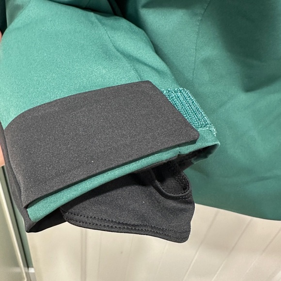 NWT Spyder Leader Insulated Jacket in Cypress Green - Picture 15 of 16
